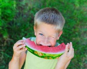 微笑发怒吃瓜群众,揭秘网络舆论场的众生相